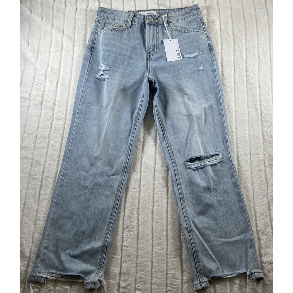 Vervet Kassie Boyfriend Jeans Distressed Hem Light Wash Size 27‎ NWT